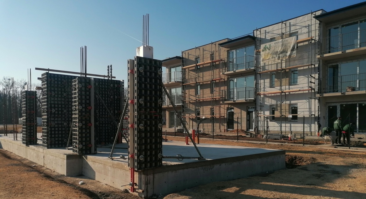 Családi és társasház monolit vasbeton szerkezet - 7
