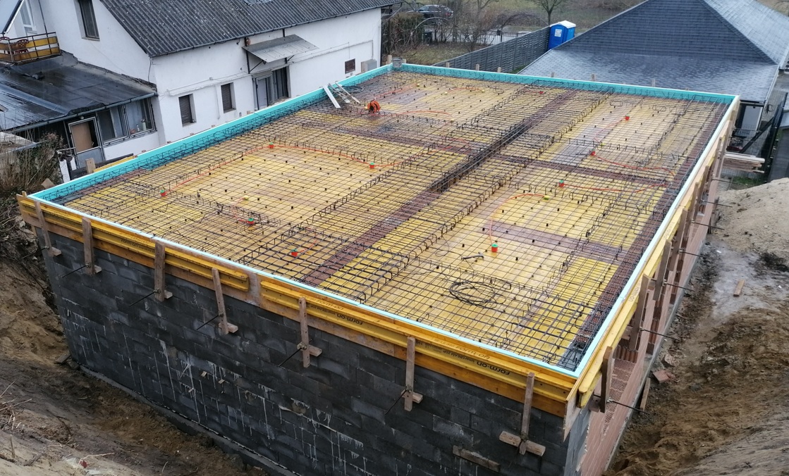 Családi és társasház monolit vasbeton szerkezet - 9