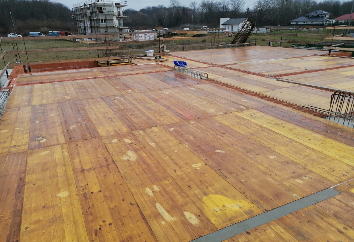 Családi és társasház monolit vasbeton szerkezet - 10